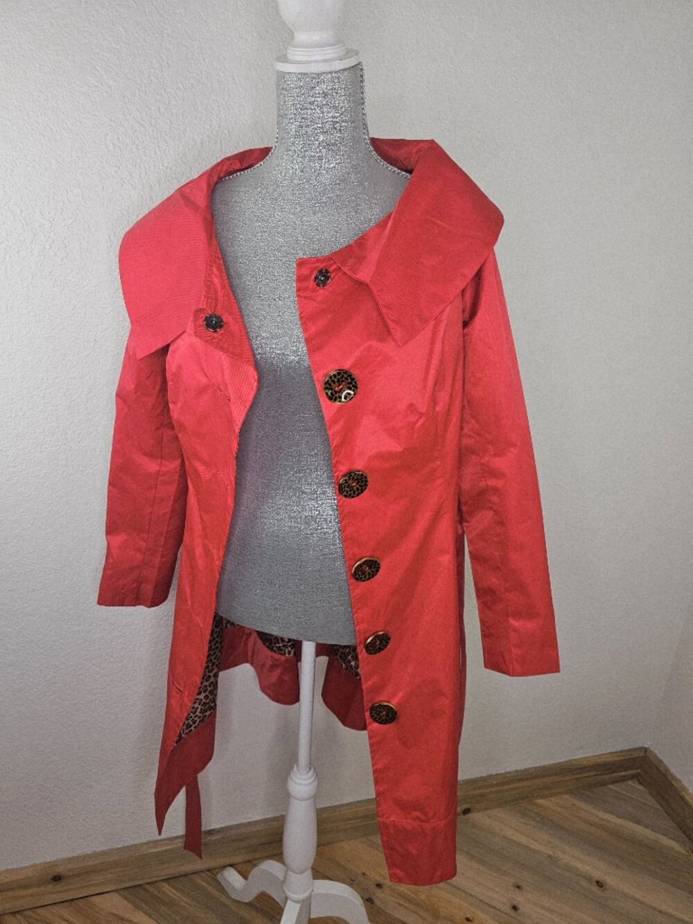 Love Stitch Statement Red Belted Trench Coat Size Medium - Picture 9 of 9